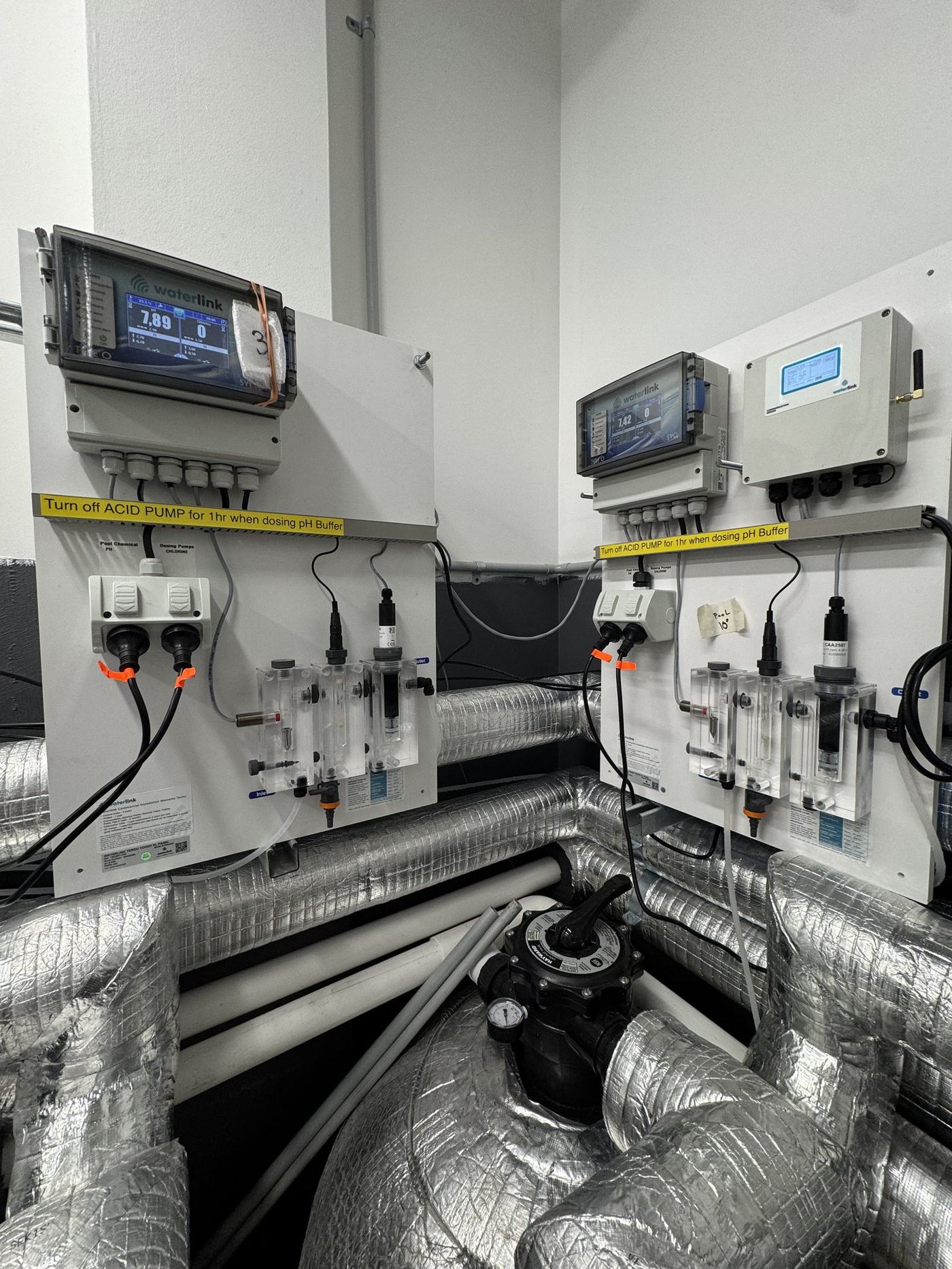 Commercial chemical dosing system